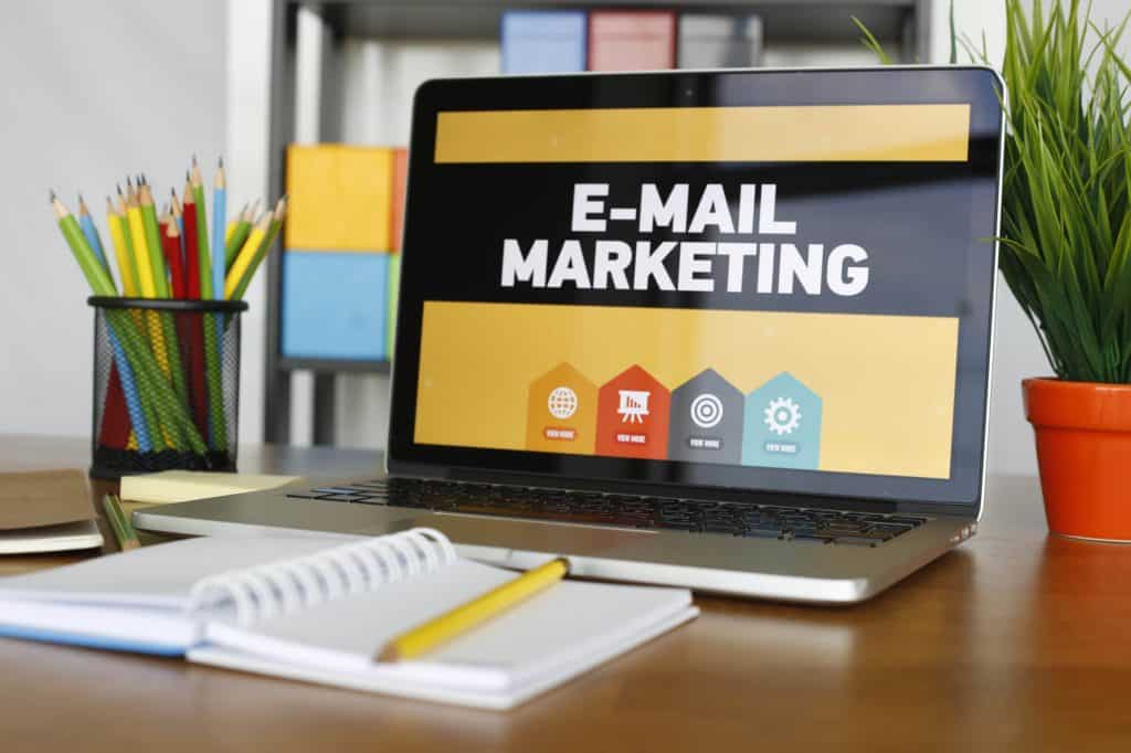 5 Lý do khiến bạn phải sử dụng Email.